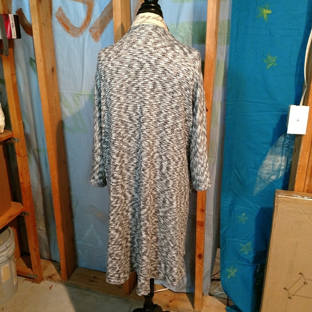 Lindsay - Picture 2 of 3